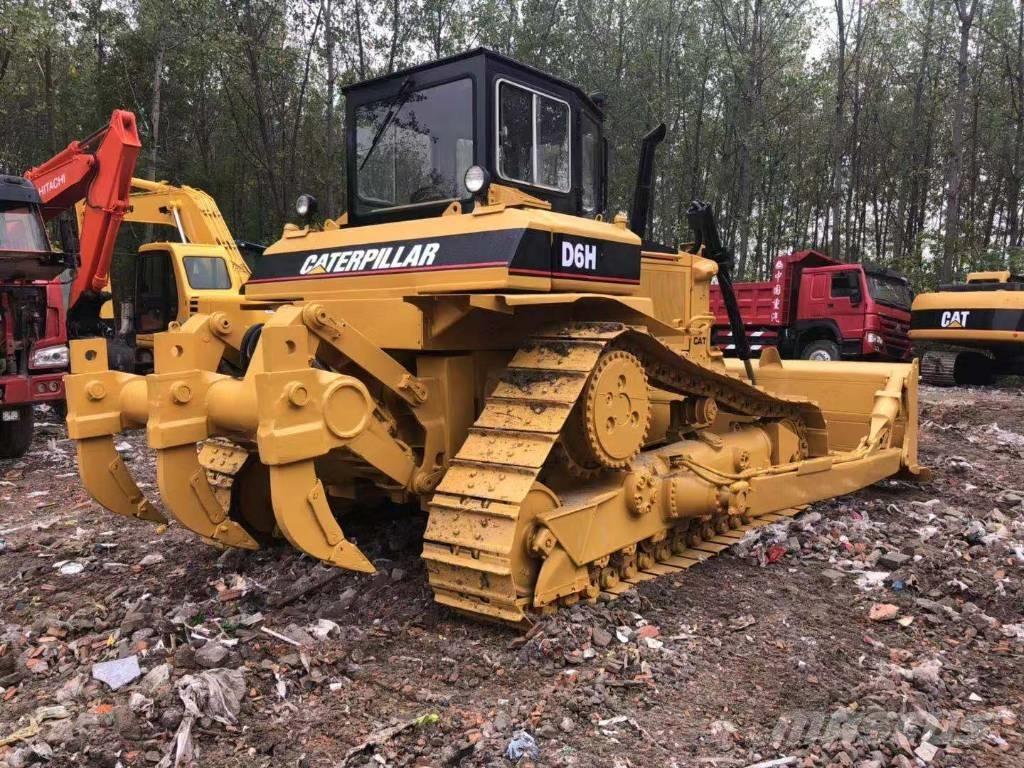CAT D6H Buldožeri gusjeničari