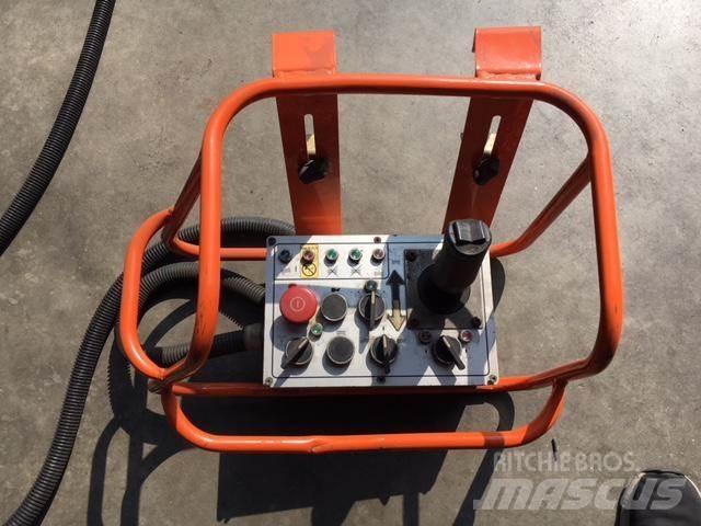 JLG SL245-12 Škaraste platforme