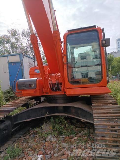 Doosan DX 300 Bageri gusjeničari
