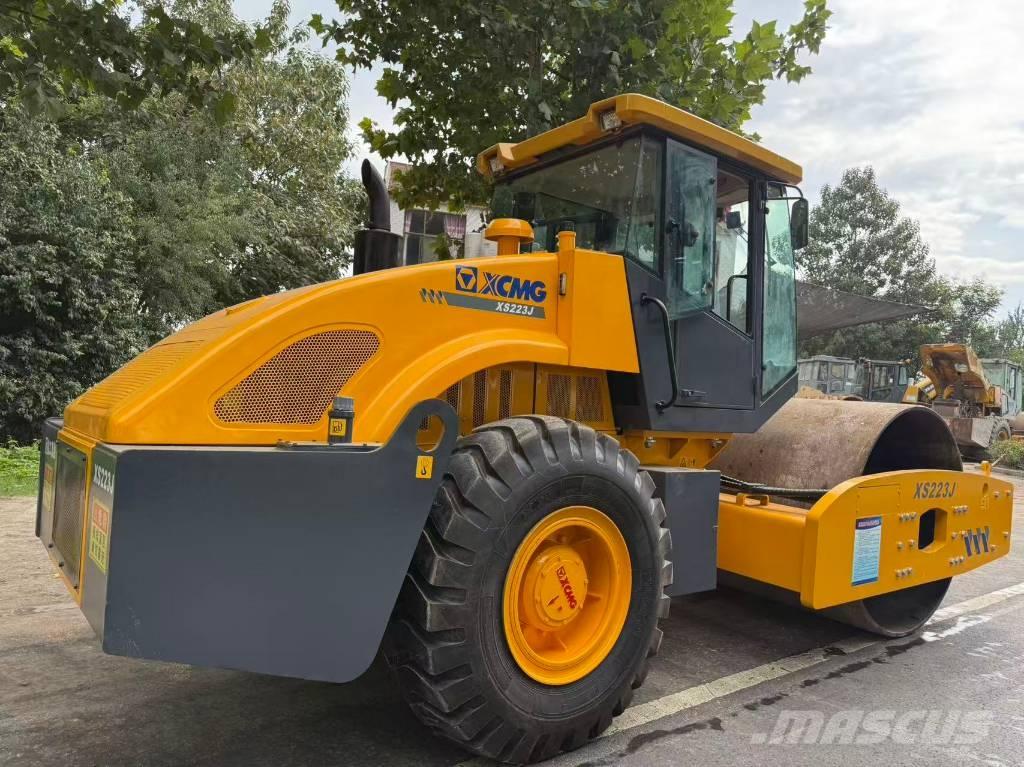 XCMG XS 223 J Valjci sa jednim bubnjem