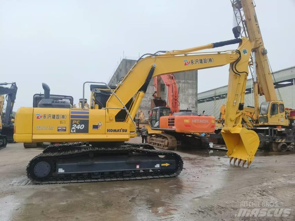 Komatsu PC 240 Bageri gusjeničari
