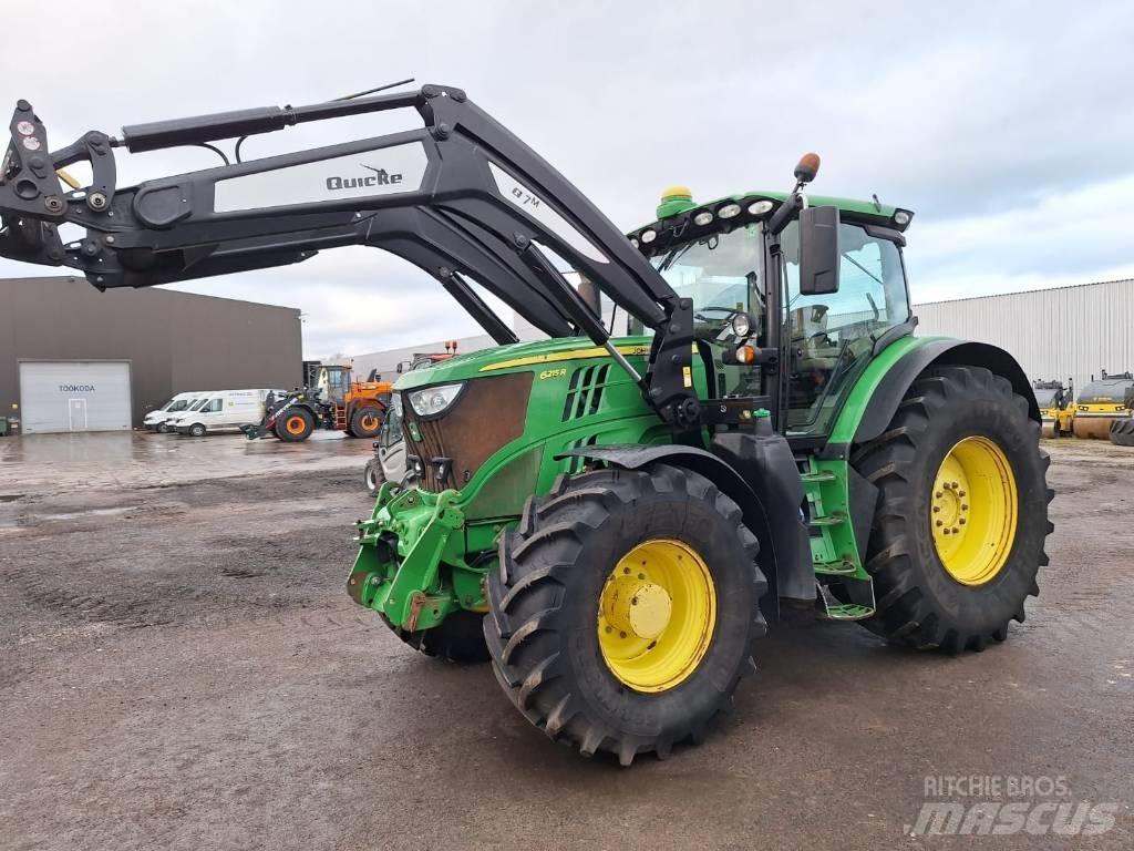 John Deere 6215R Traktori