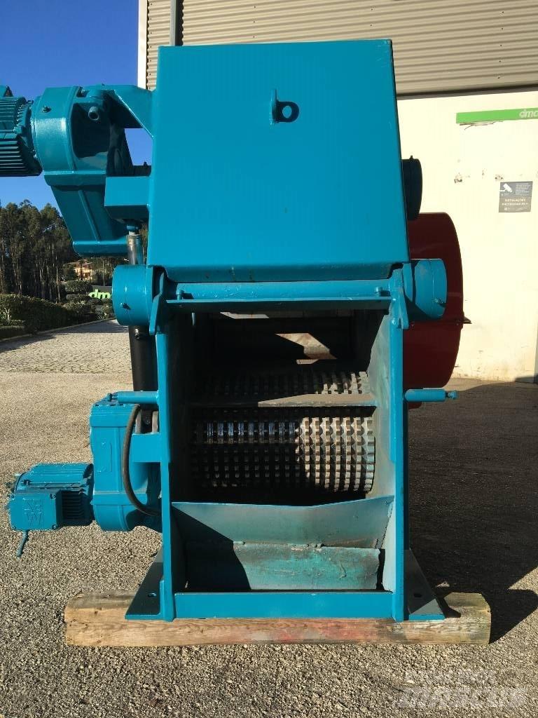 Haas HTH200X400(500) Šumarski malčeri