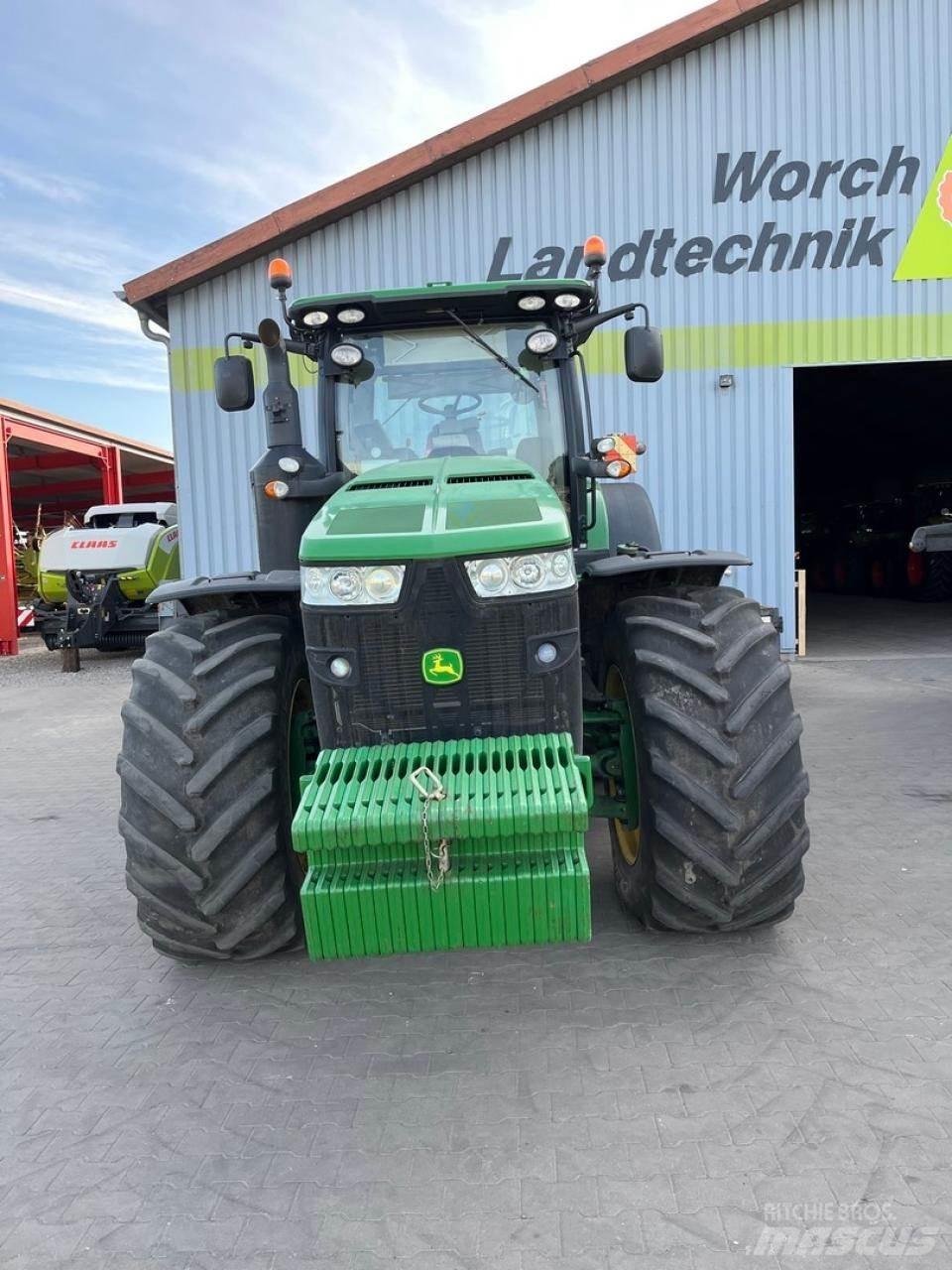 John Deere 8345R Traktori