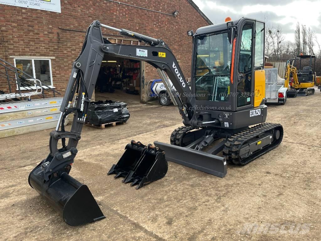 Volvo ECR 25 D Mini bageri <7t