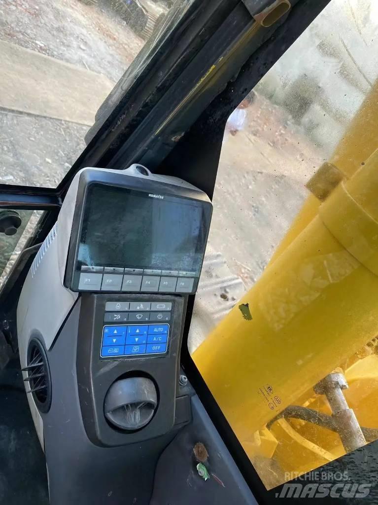 Komatsu PC450-8 Bageri gusjeničari