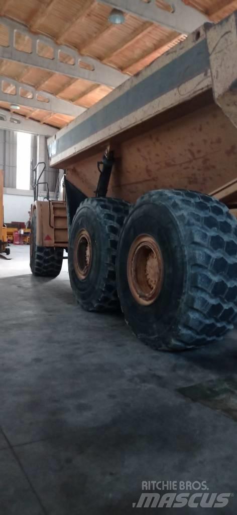 CAT 740 Zglobni demperi