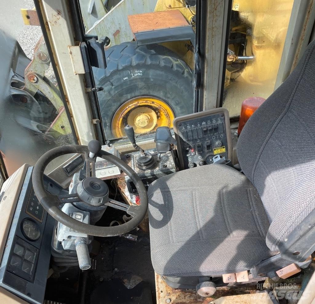 CAT 928F Utovarivači na kotačima