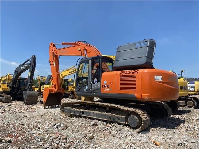 Hitachi ZX 250 Bageri gusjeničari