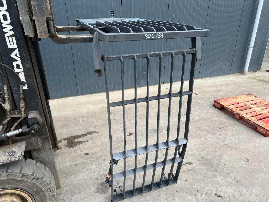 Doosan DX180 / DX225 Kabine i unutrašnjost