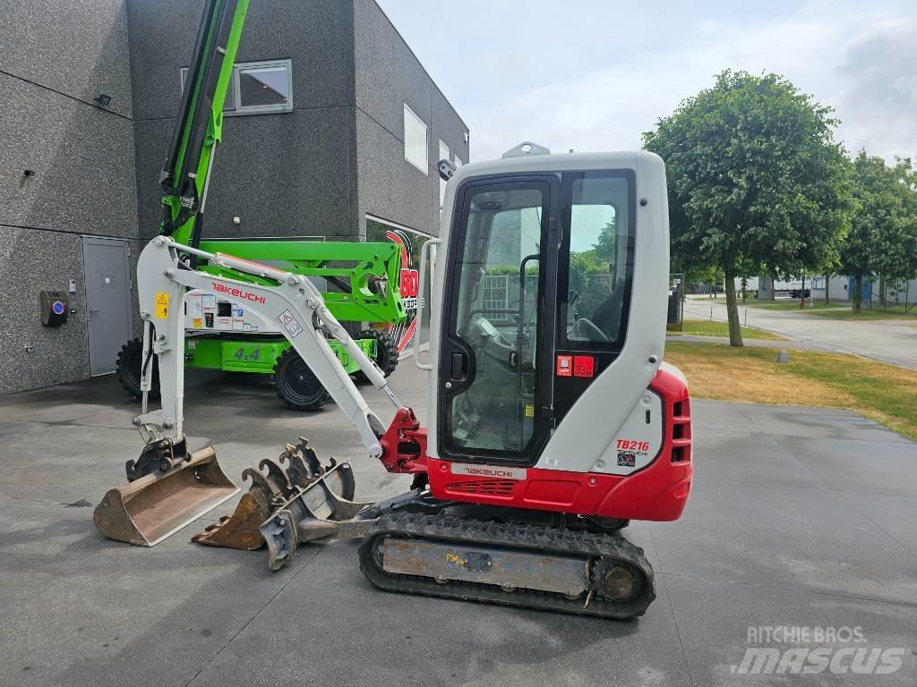Takeuchi TB 216 Mini bageri <7t