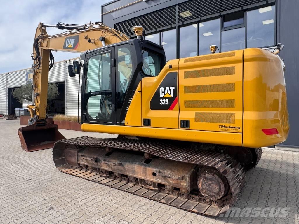 CAT 323 Bageri gusjeničari