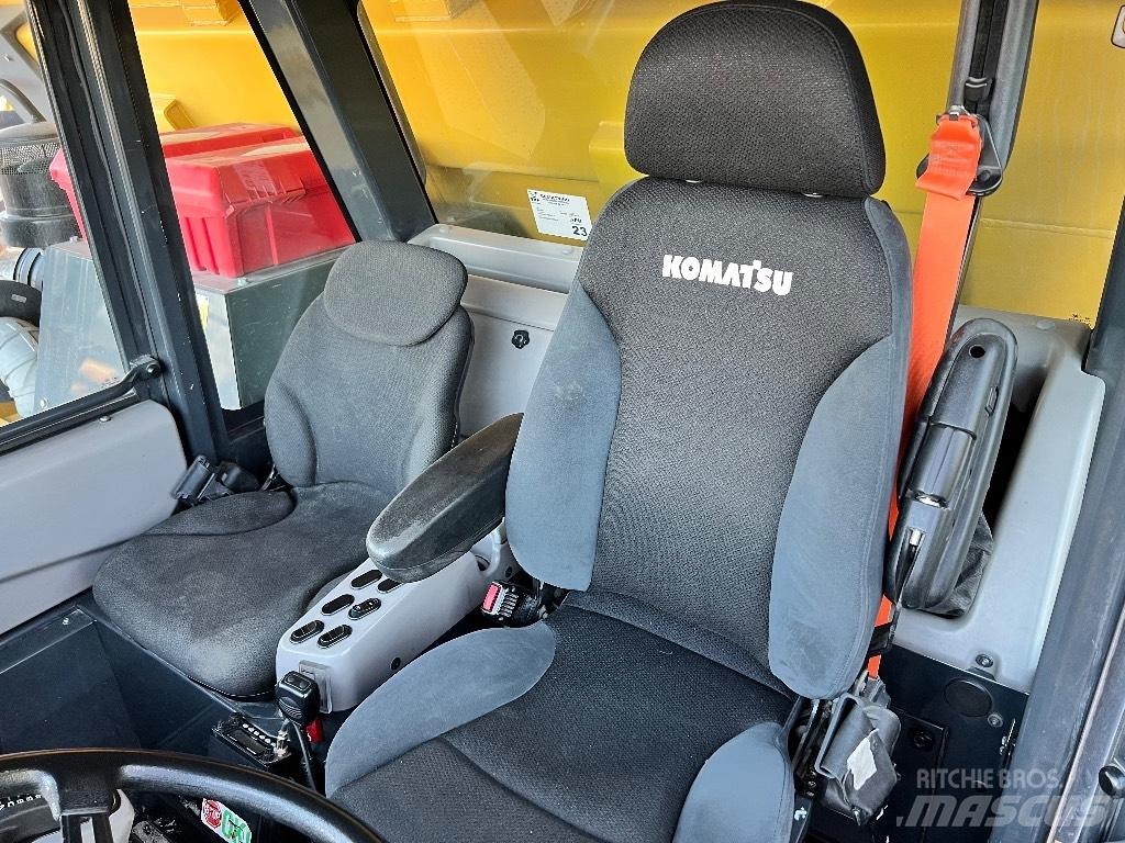 Komatsu 605-8 Kruti damperi