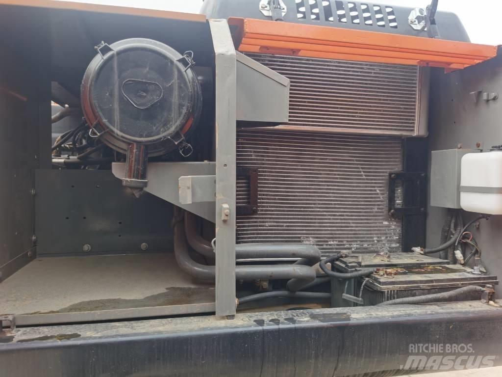 Hitachi ZX 200 Bageri gusjeničari
