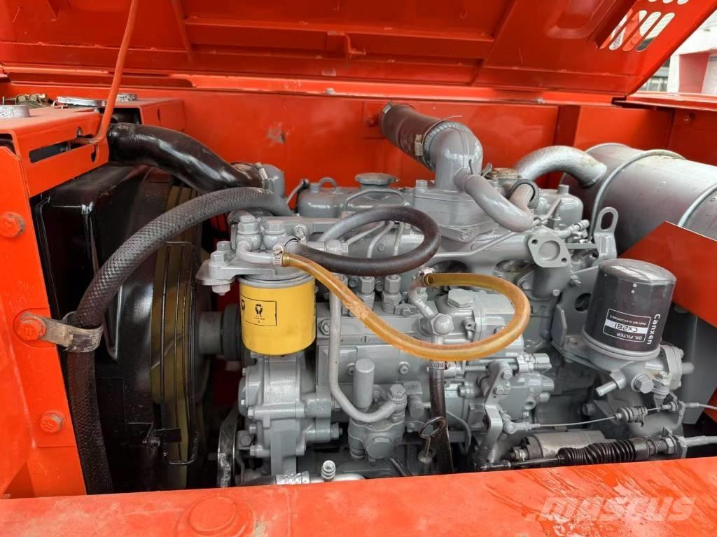 Hitachi Zaxis 60 Bageri gusjeničari