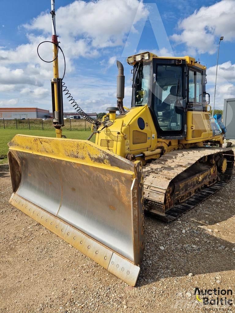 Komatsu D51PX-22 Buldožeri gusjeničari