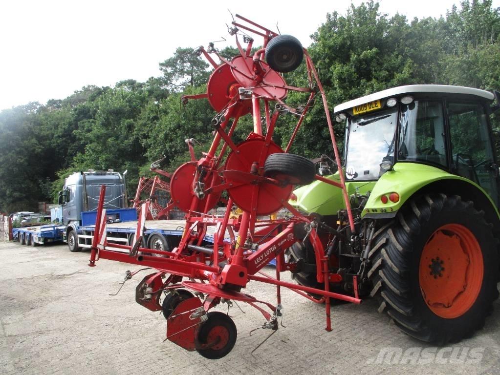 Lely Lotus 770 AWS Okretači i sakupljači sijena