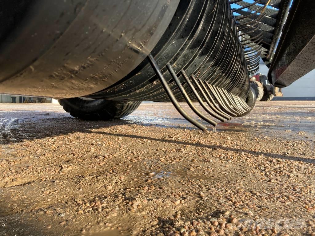 CASE RB465 Poljoprivreda – ostalo