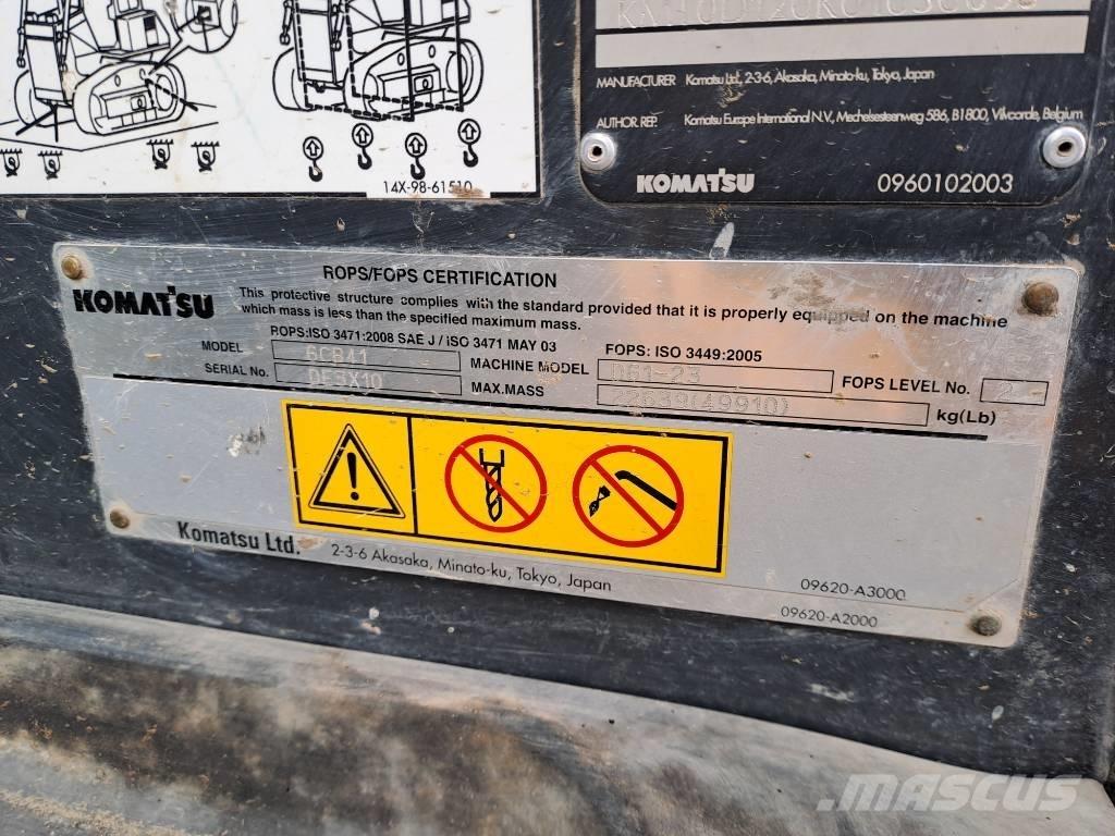 Komatsu D61PXI-23 Buldožeri gusjeničari