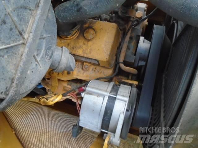 John Deere 450HL Buldožeri gusjeničari