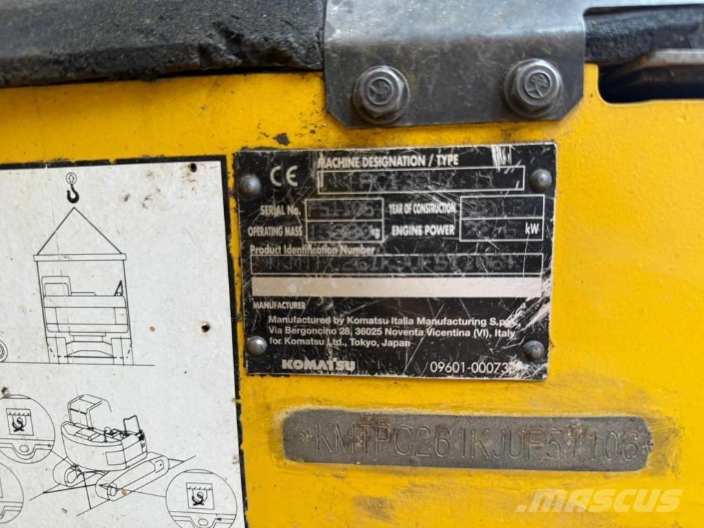 Komatsu PC 138 US-11 Bageri gusjeničari