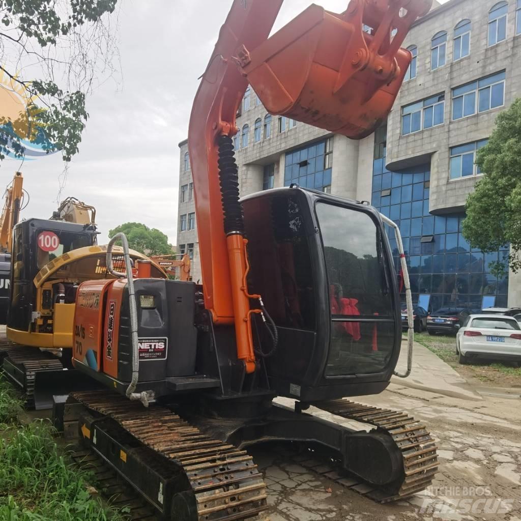 Hitachi ZX 70 Mini bageri <7t