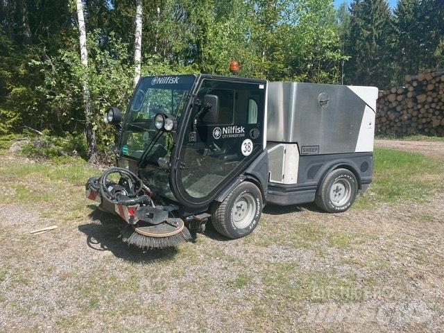 Nilfisk CR 3500 Strojevi za metenje
