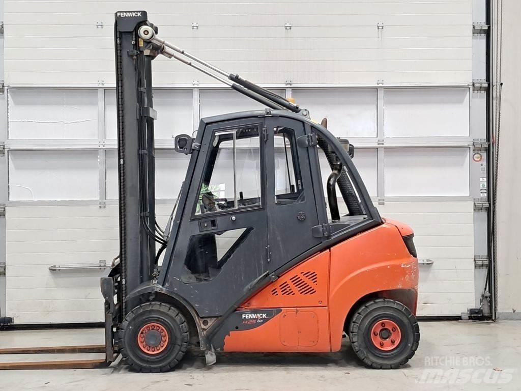 Linde H25D-02 Dizelski viličari