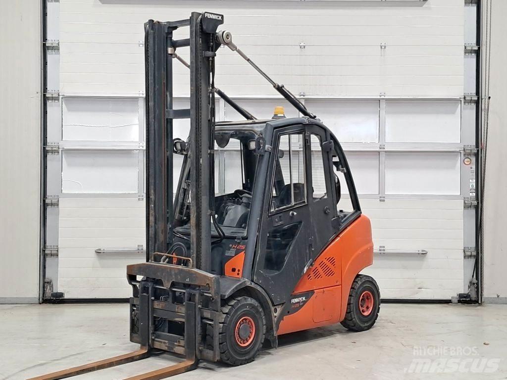 Linde H25D-02 Dizelski viličari
