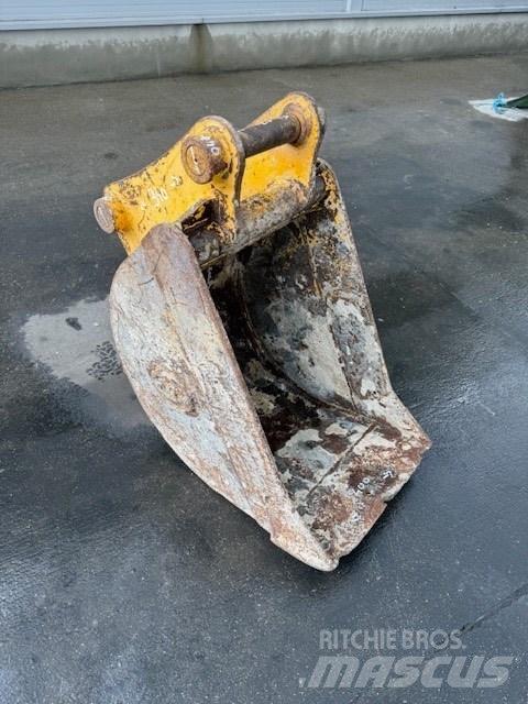 JCB 7-8 TON Utovarne korpe