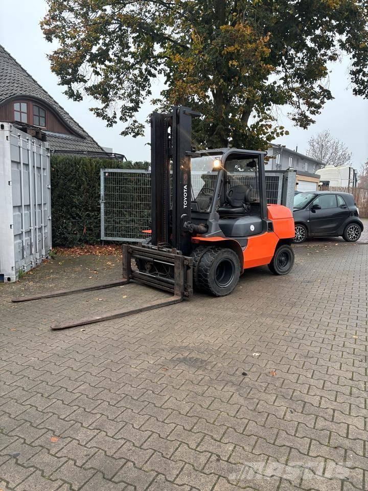 Toyota 7 FD 45 Dizelski viličari