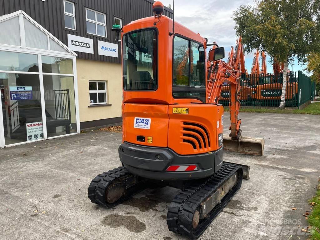 Doosan DX 27 Z Mini bageri <7t