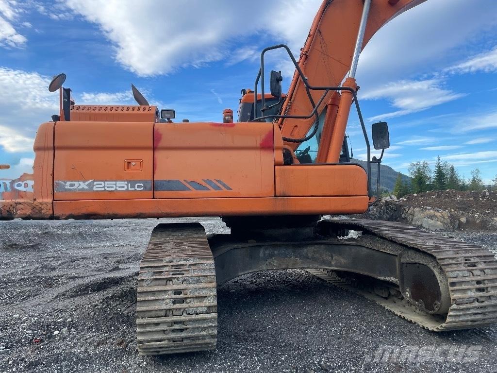 Doosan DX 255 LC-3 Bageri gusjeničari