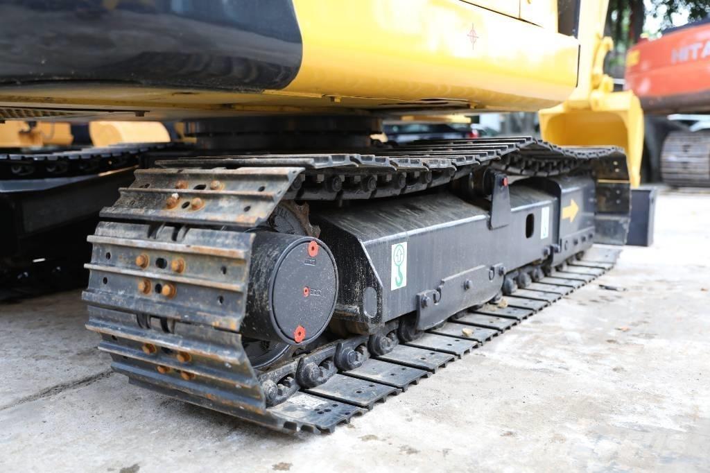 Komatsu PC 56-7 Bageri gusjeničari