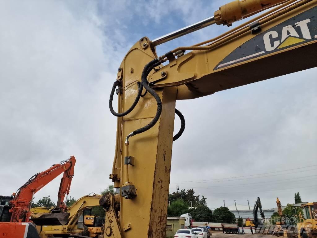 CAT 318 B L Bageri gusjeničari