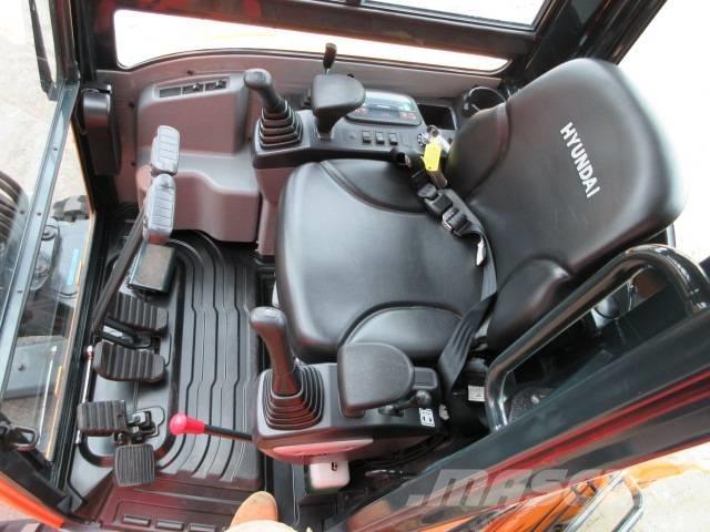 Hyundai R25Z-9 AK Mini bageri <7t