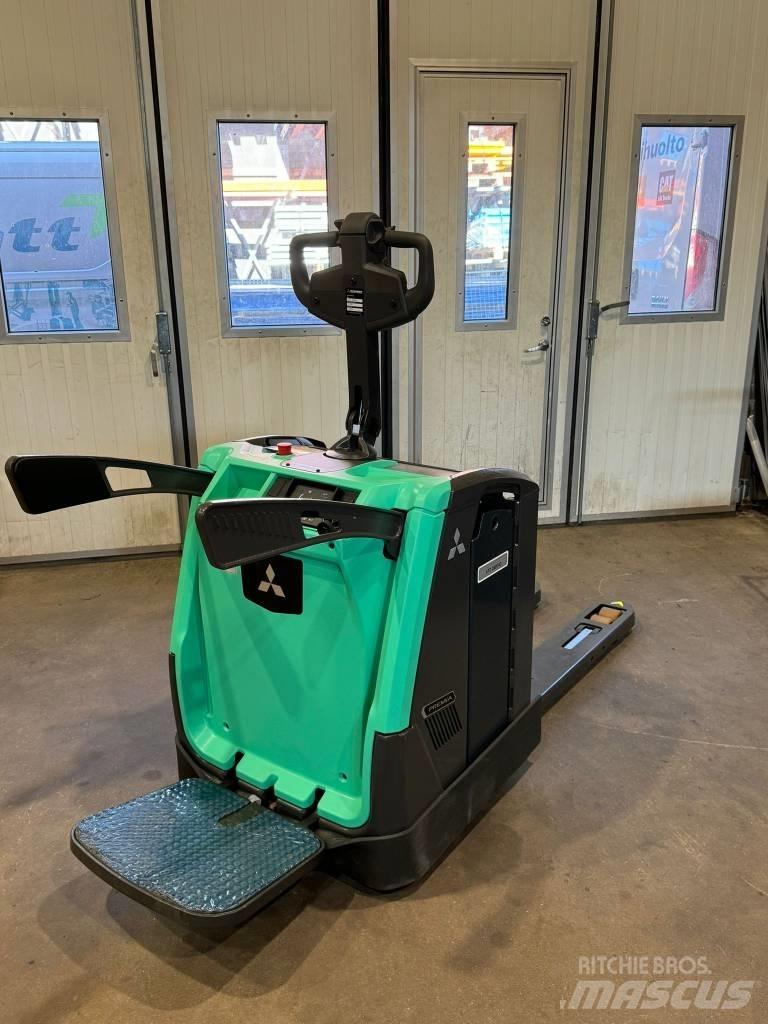 Mitsubishi PBV20N2 Nisko podizni električni viličar sa platformu