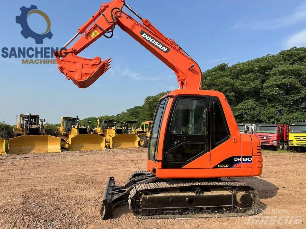 Doosan DH 80 Bageri gusjeničari