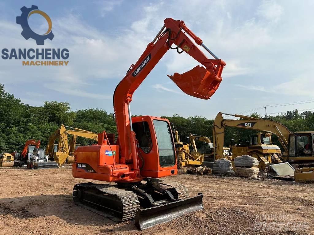 Doosan DH 80 Bageri gusjeničari