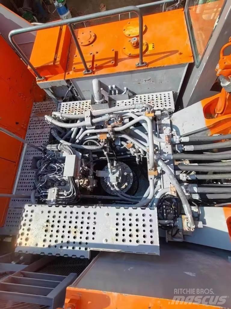 Hitachi EX 1200 Bageri gusjeničari