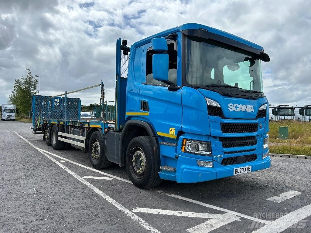 Scania P 410 Kamioni s ravnim pločom / vitlom