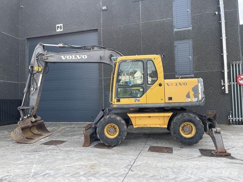 Volvo EW 140 B Bageri na kotačima