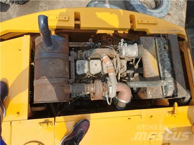 Hyundai R130WD Bageri na kotačima