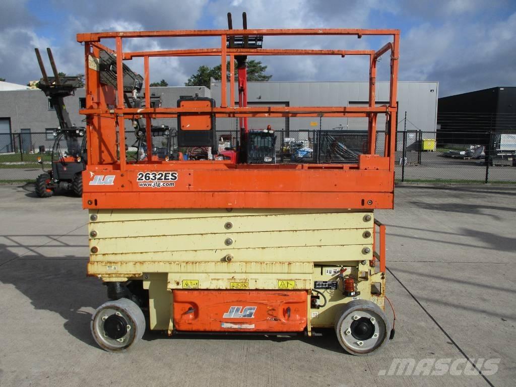 JLG 2632 ES  (081) Škaraste platforme