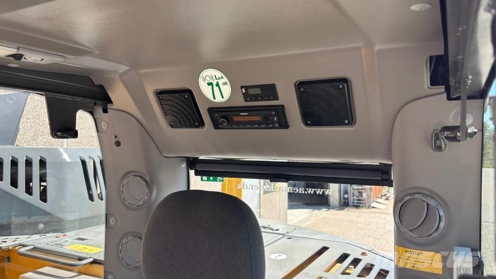 Volvo ECR 235 EL Bageri gusjeničari