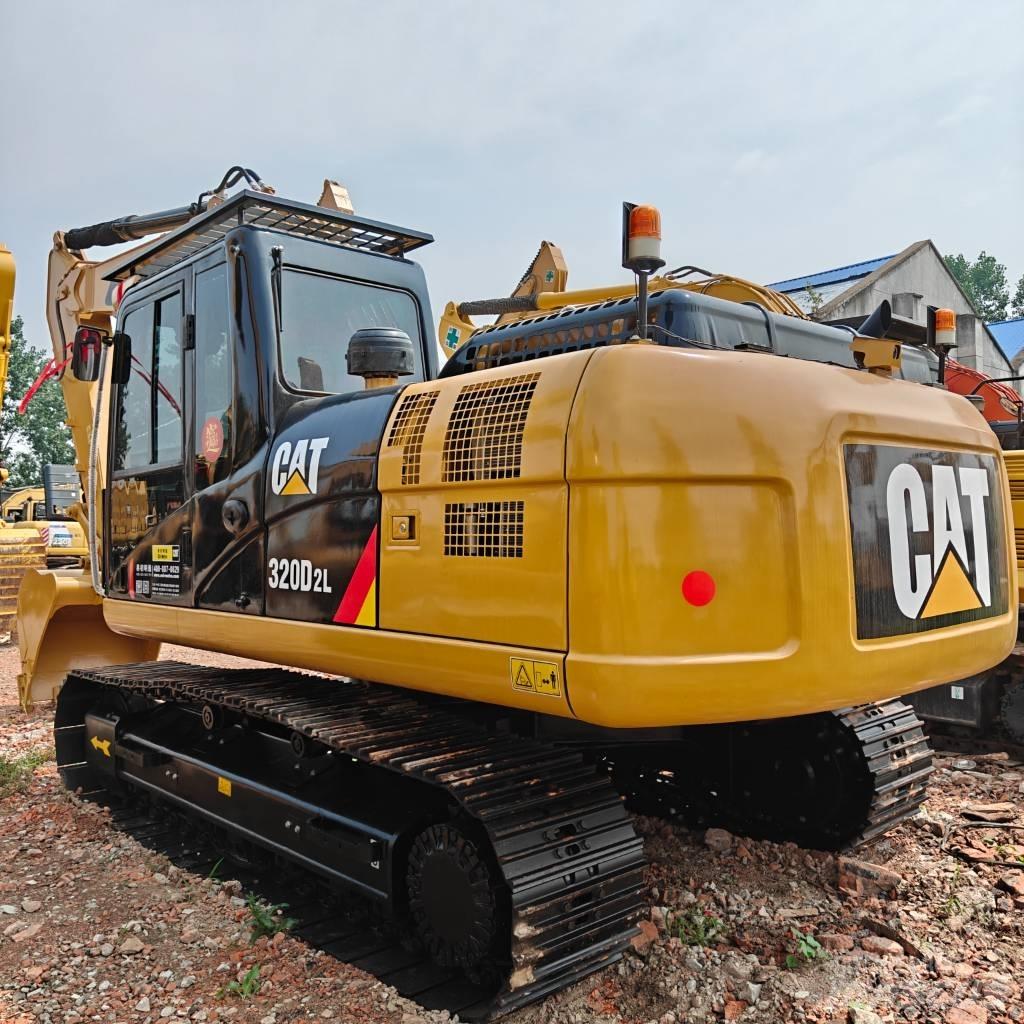 CAT 320D2L Bageri gusjeničari
