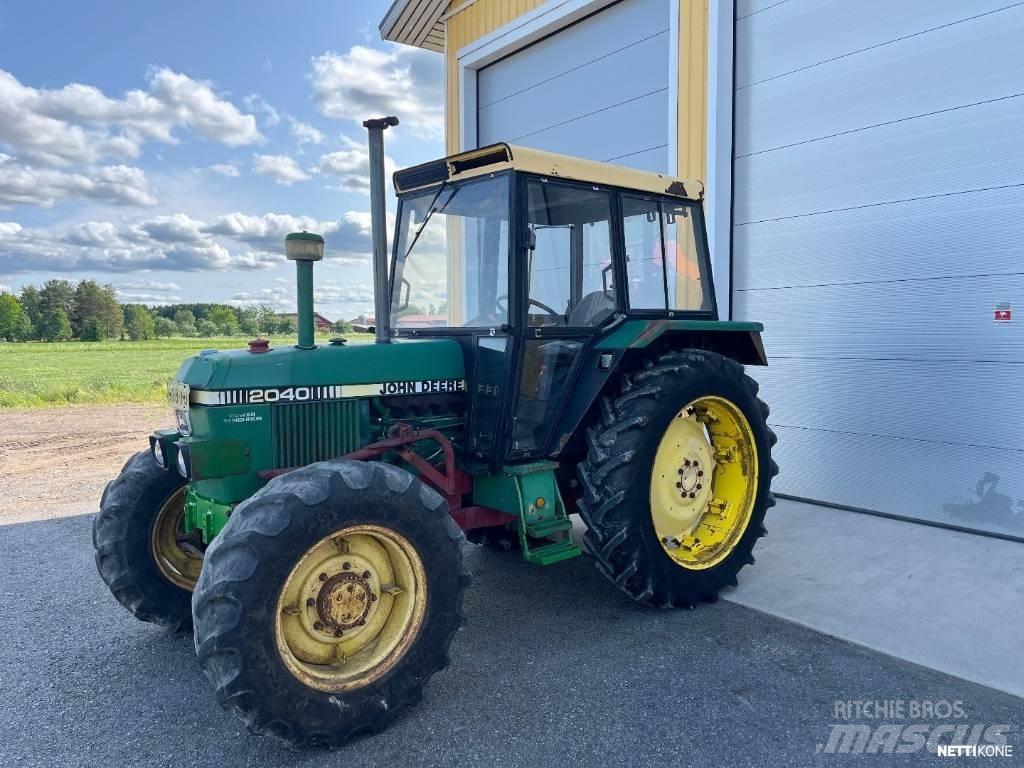 John Deere 2040 Traktori