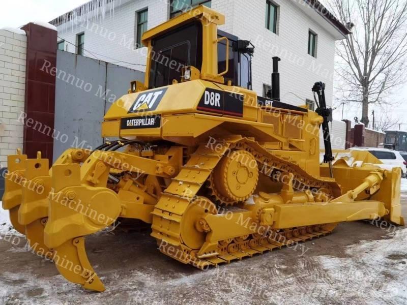 CAT D 8 R Buldožeri gusjeničari