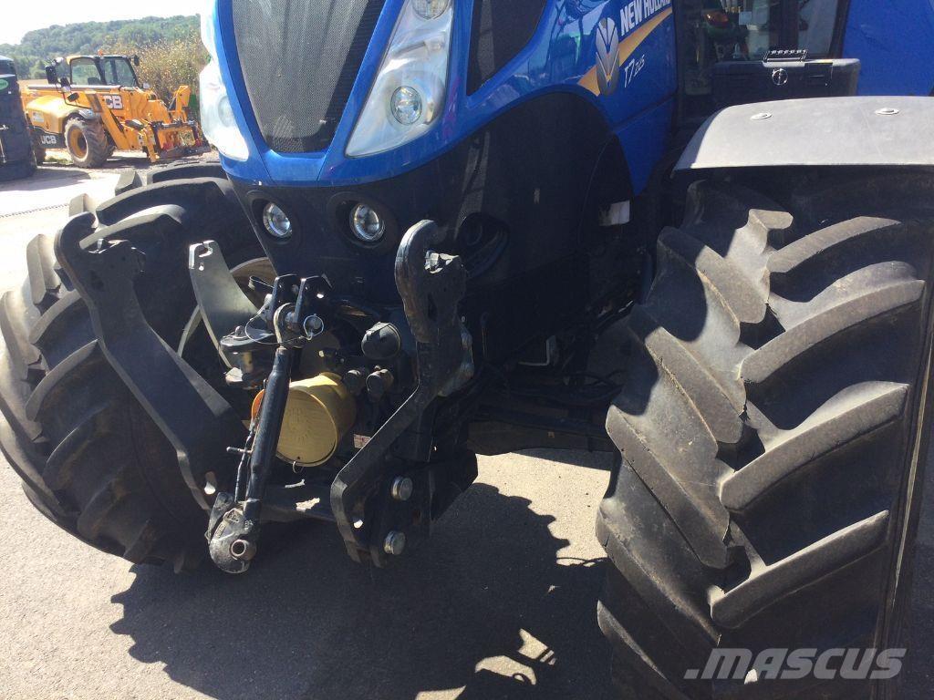New Holland T7.225 Traktori