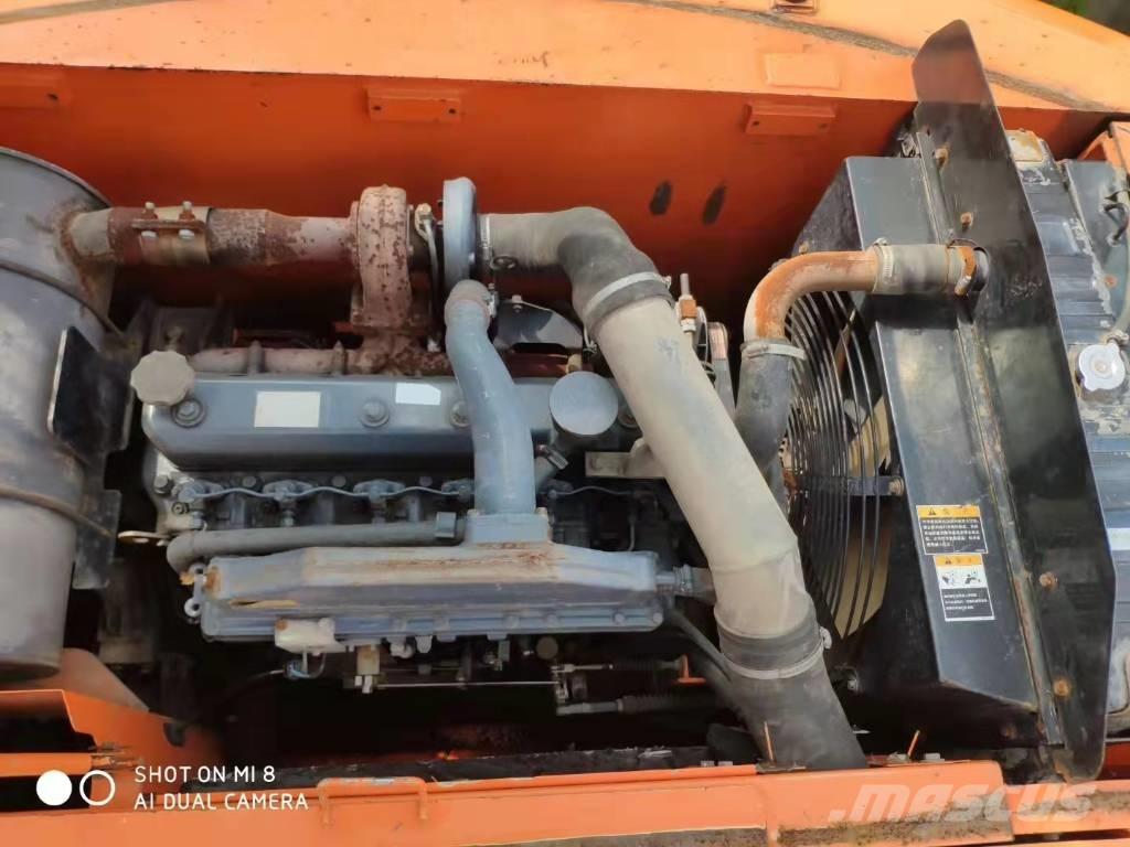 Doosan DH210W-7 Bageri na kotačima